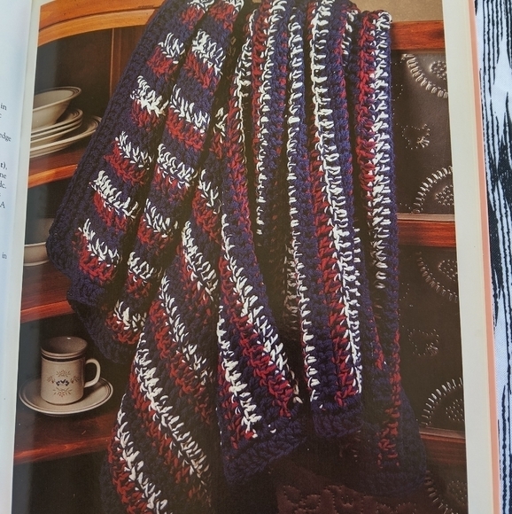 Quick & Cozy Afghans Crochet Crocheting - Picture 2 of 6